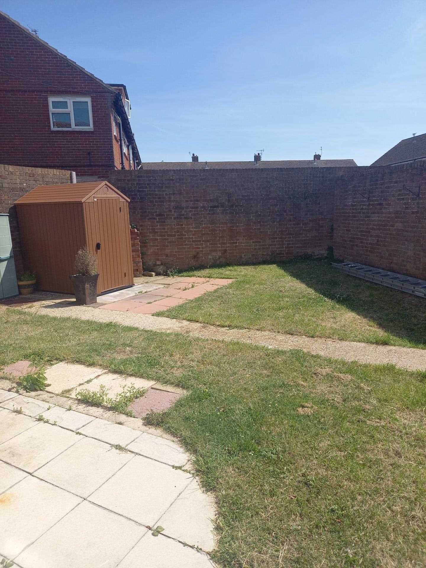 Midhurst Road, Hamdpen Park, Image 15