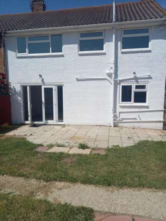 Midhurst Road, Hamdpen Park, Image 14