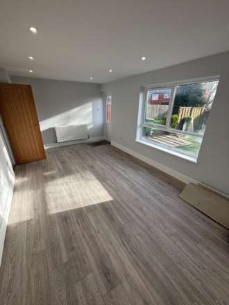 Walsingham Close, Eastbourne, Image 3