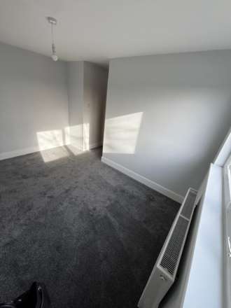 Walsingham Close, Eastbourne, Image 5
