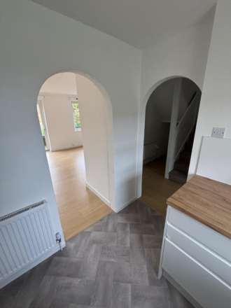 Linden Close, Image 6