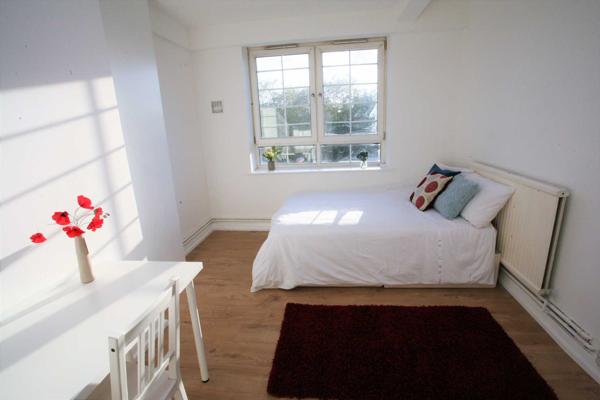 Swan Road, Surrey Quays, SE16, Image 1