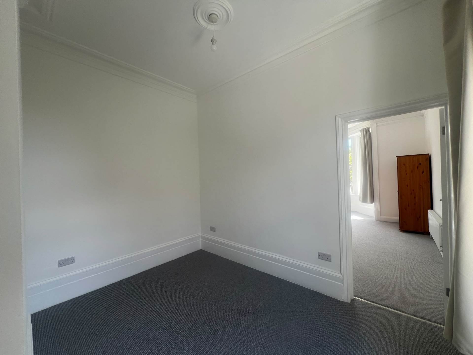 Mount Ephraim Road, London, Image 2