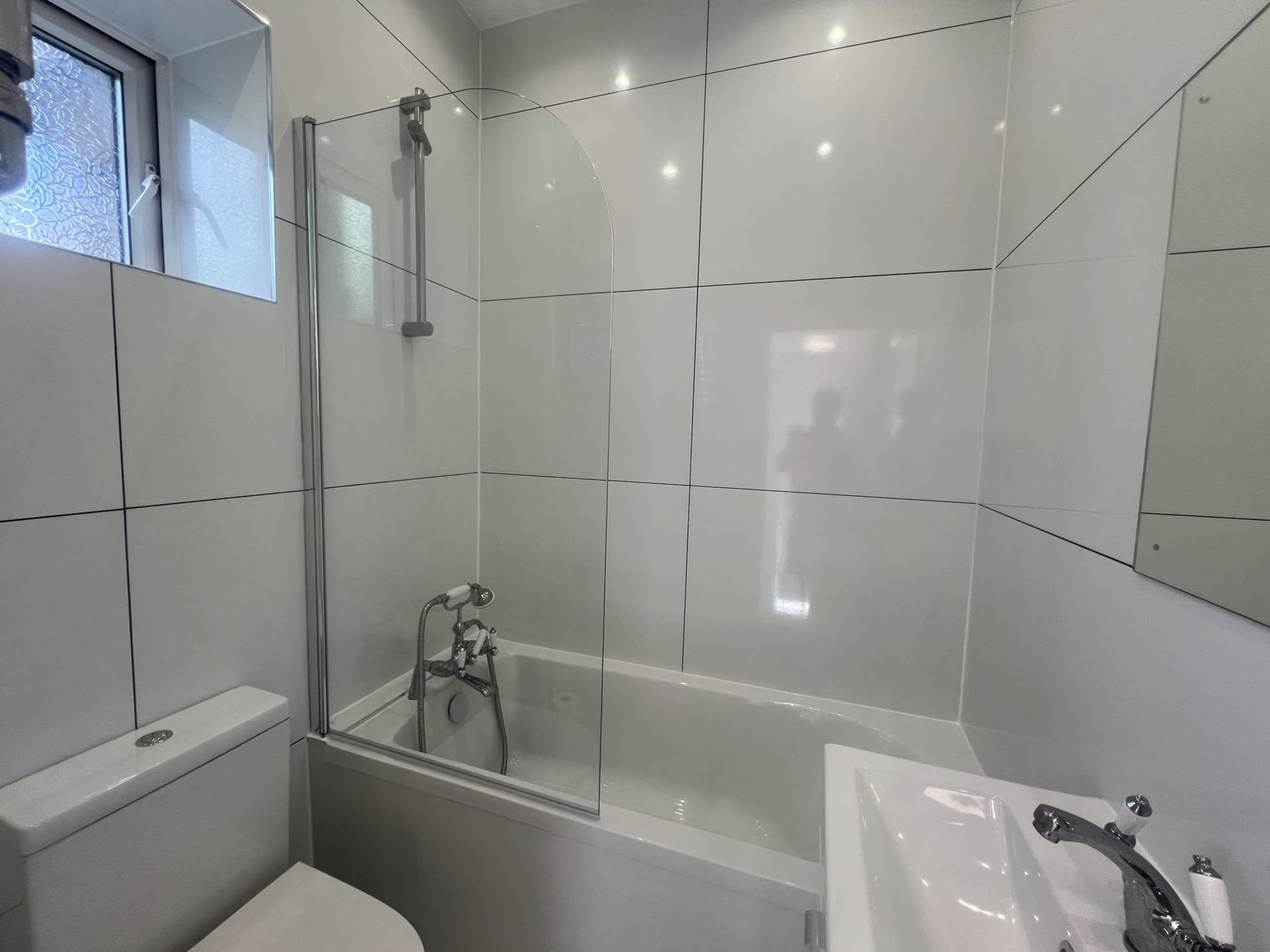 Mount Ephraim Road, London, Image 4