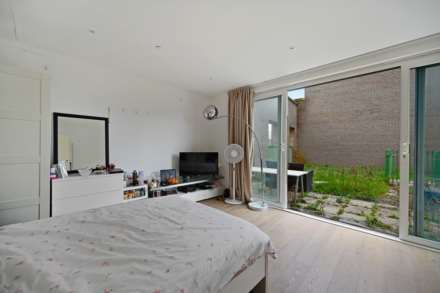 Deerling House, Kidbrook Village, SE3, Image 5