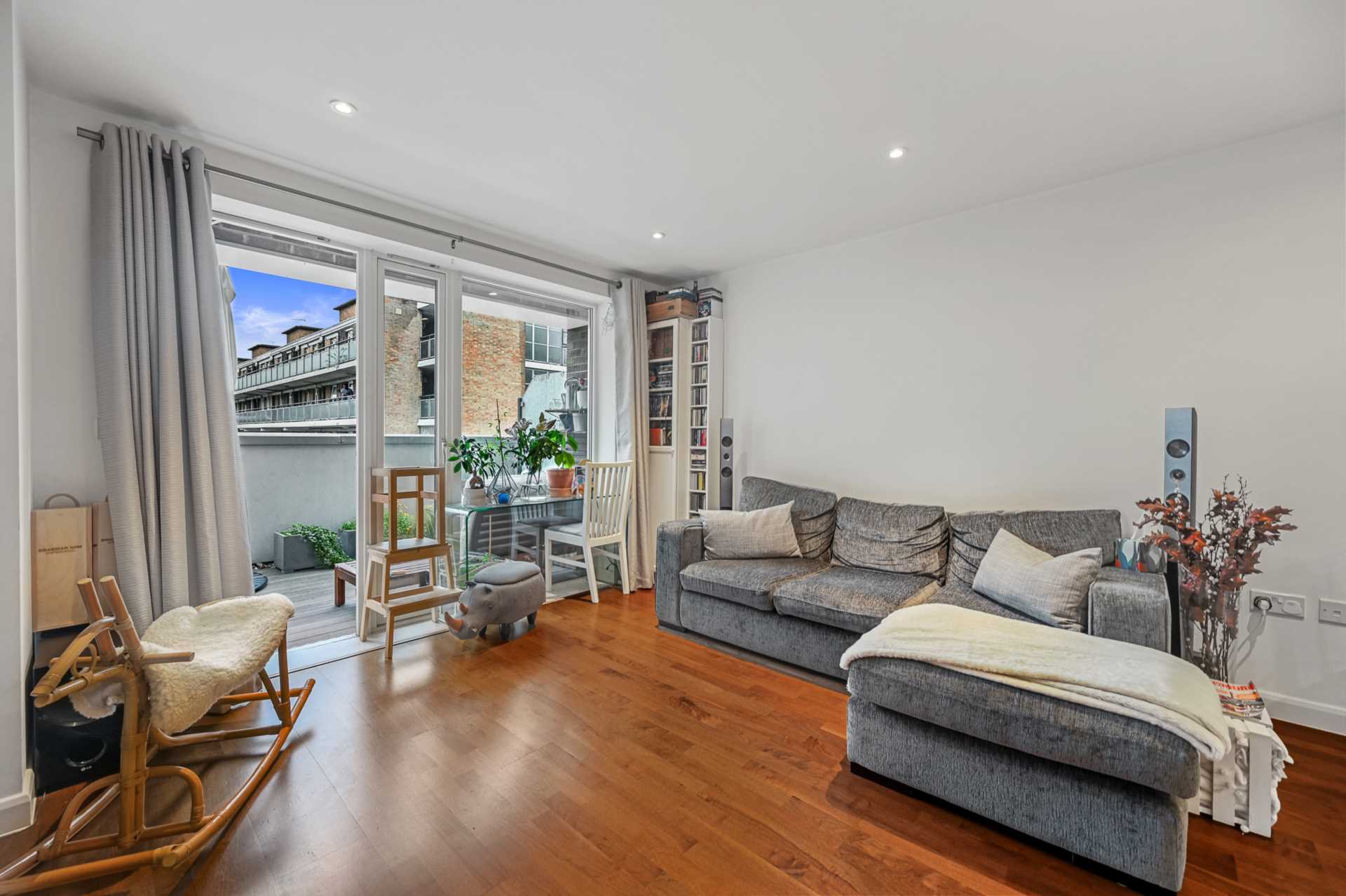 Rutherford House, Battersea Park Road, SW11, Image 3