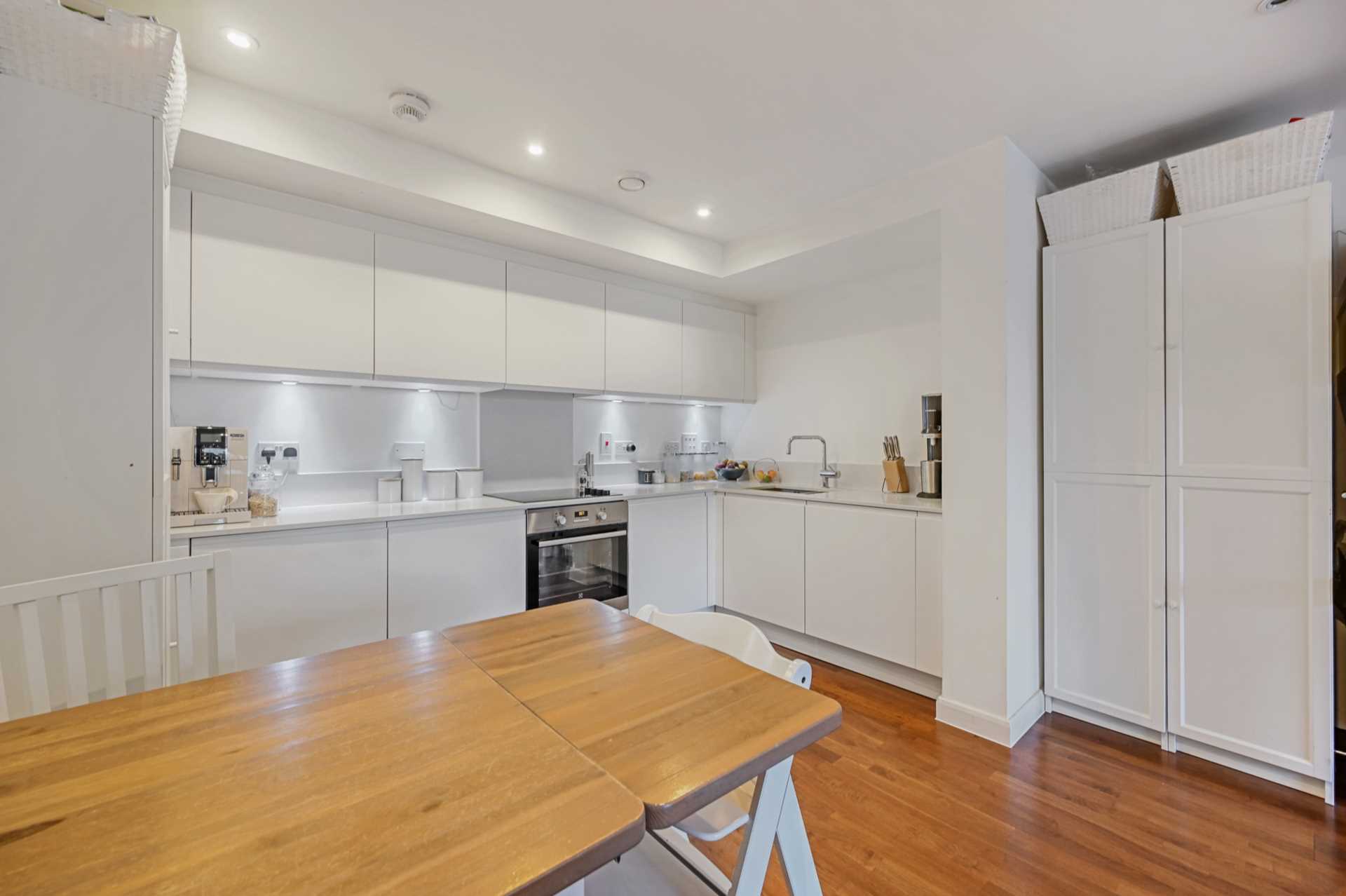 Rutherford House, Battersea Park Road, SW11, Image 4