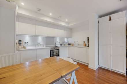 Rutherford House, Battersea Park Road, SW11, Image 4
