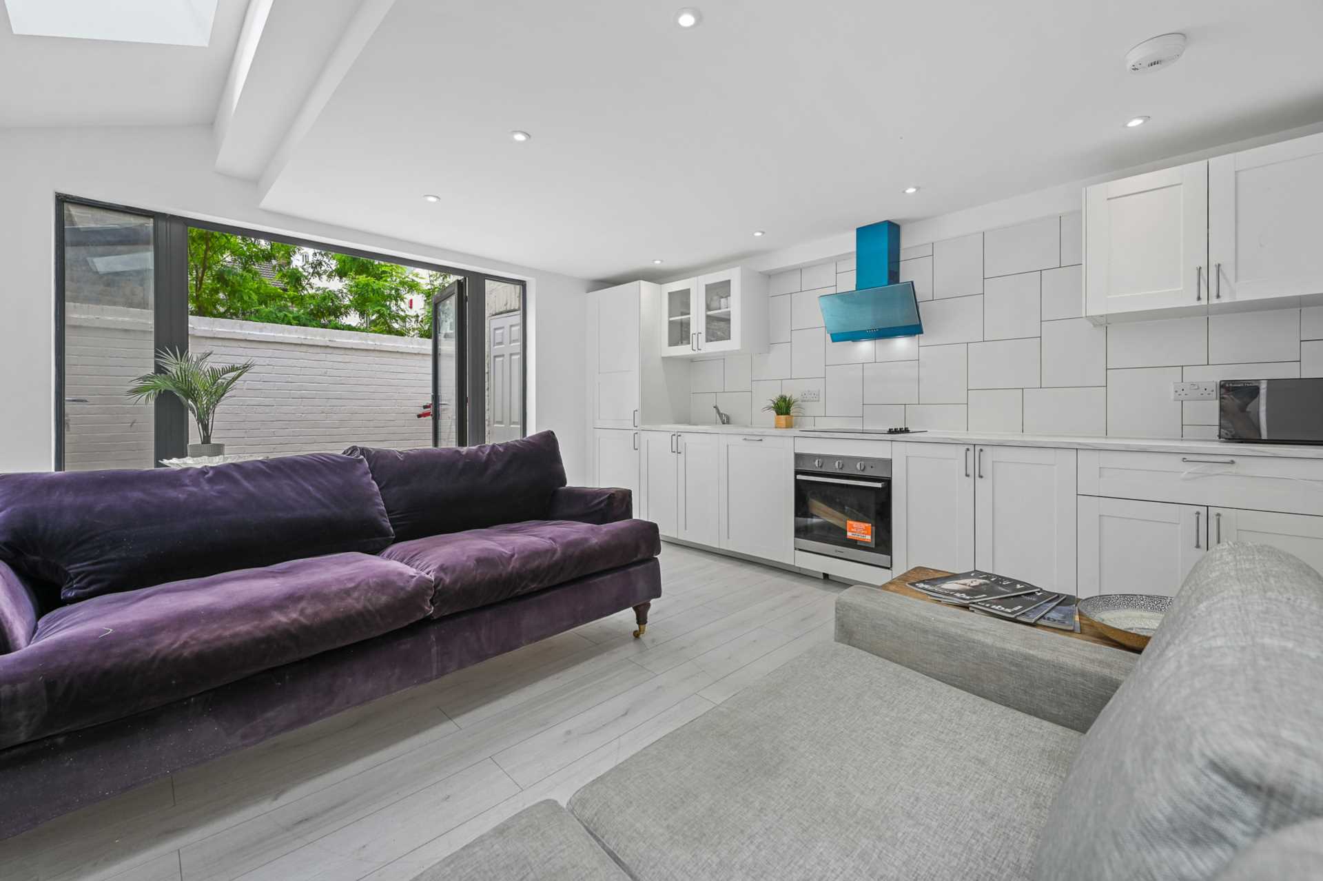Kerrison Road, London, Image 8