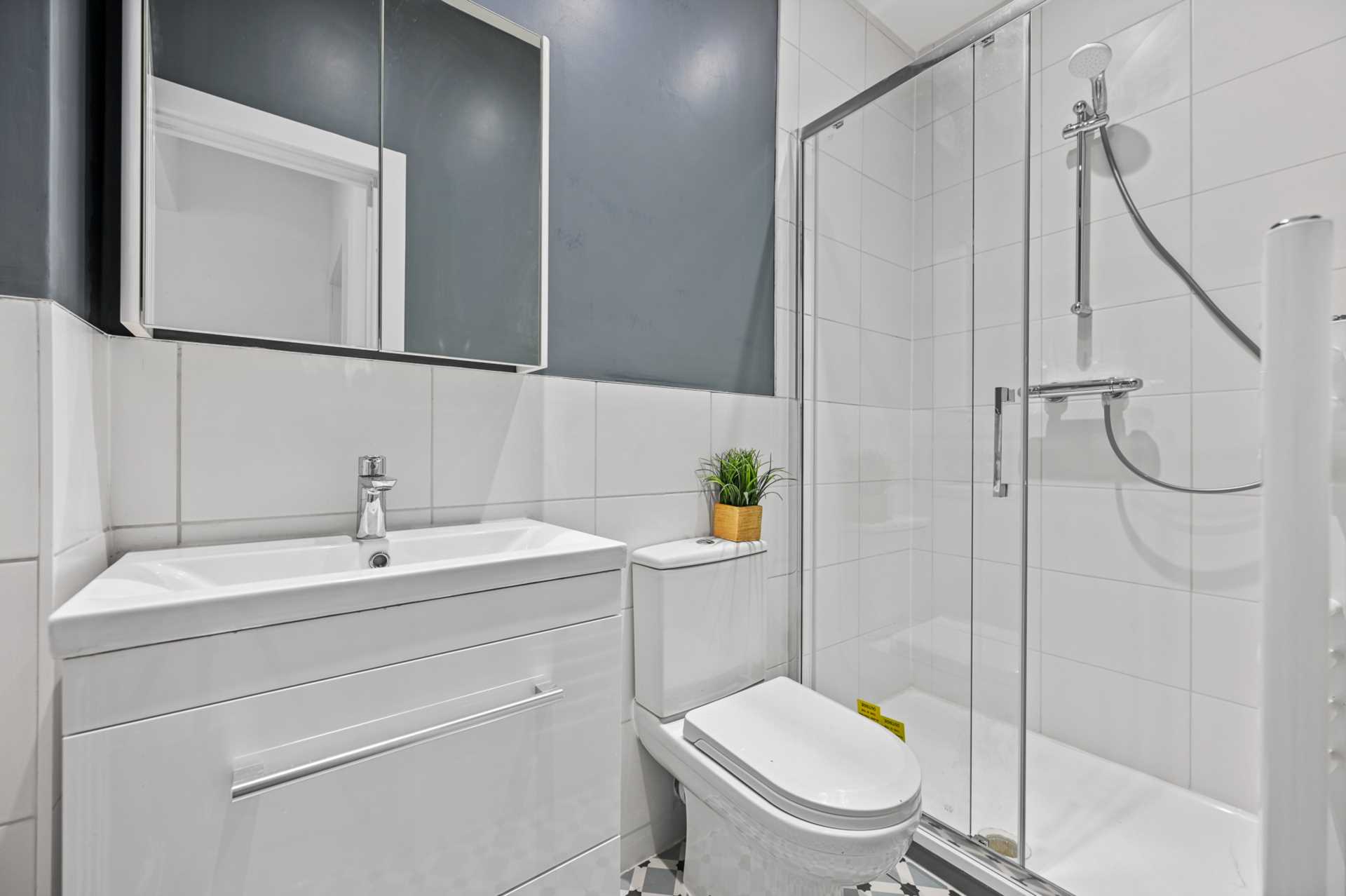 Kerrison Road, London, Image 9