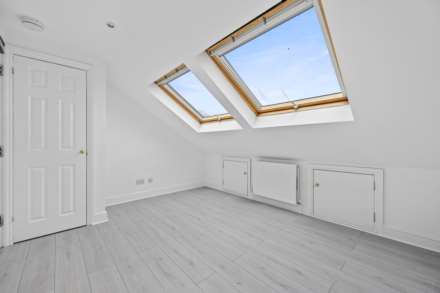 Kerrison Road, London, Image 5