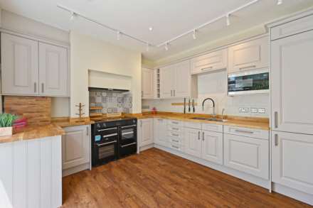 South Lambeth Road, London, Image 1