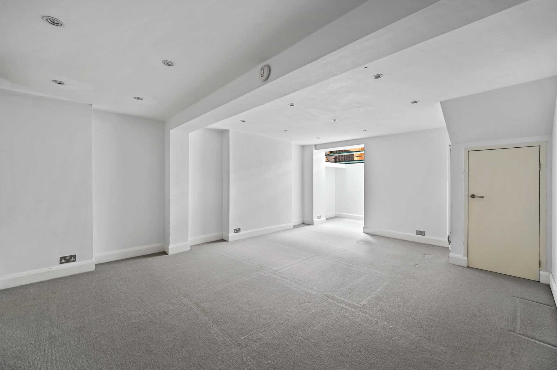Broomwood Road, Clapham, London, SW11 6HU, Image 11