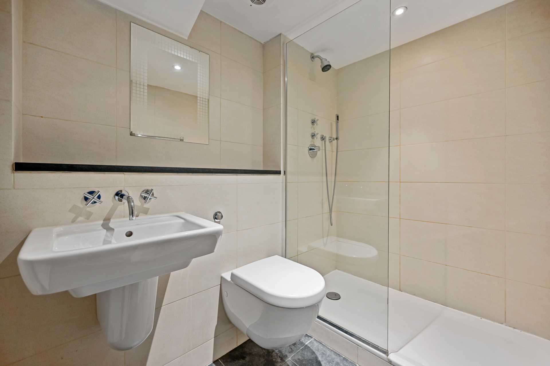 Broomwood Road, Clapham, London, SW11 6HU, Image 12