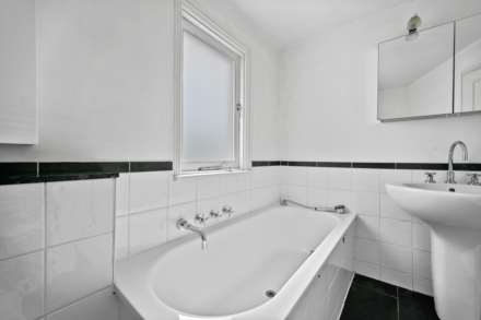Broomwood Road, Clapham, London, SW11 6HU, Image 2