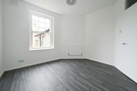 Caldwell Street, London, Image 7
