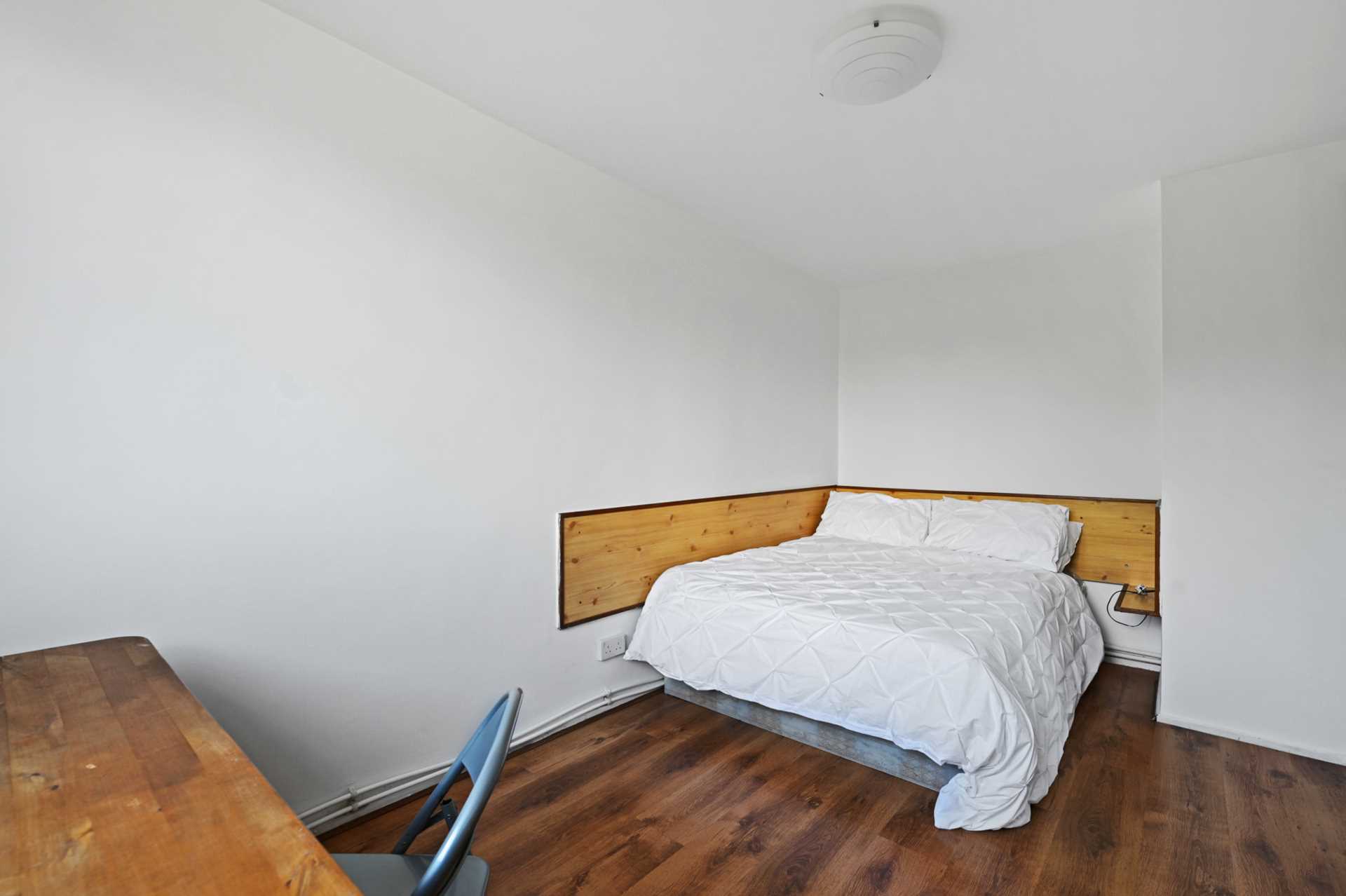 Jacobson Court, Surrey Lane, SW11 3PP, Image 6