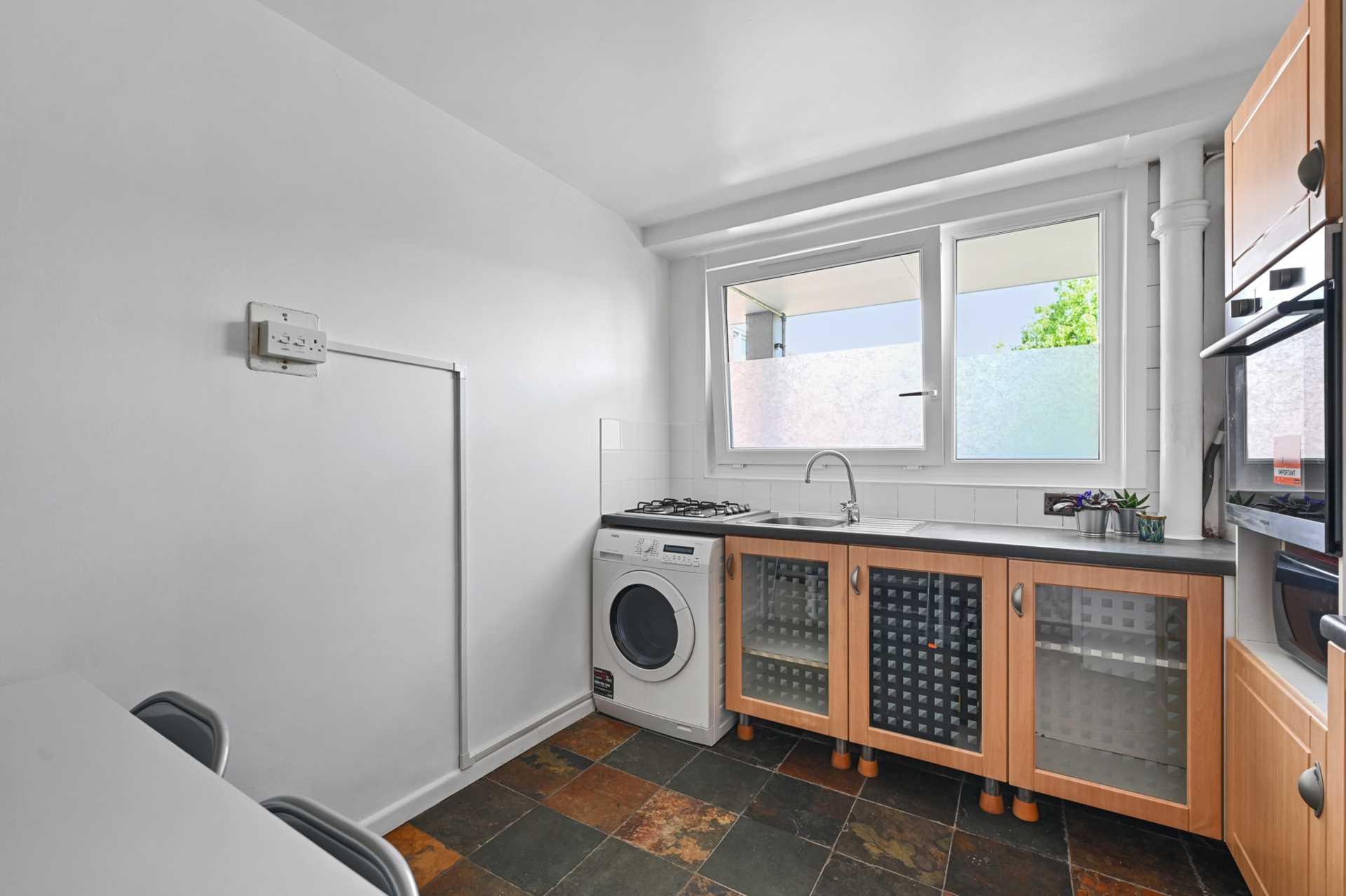 Jacobson Court, Surrey Lane, SW11 3PP, Image 7