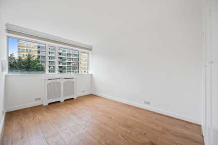 Churchill Gardens, London, Image 4