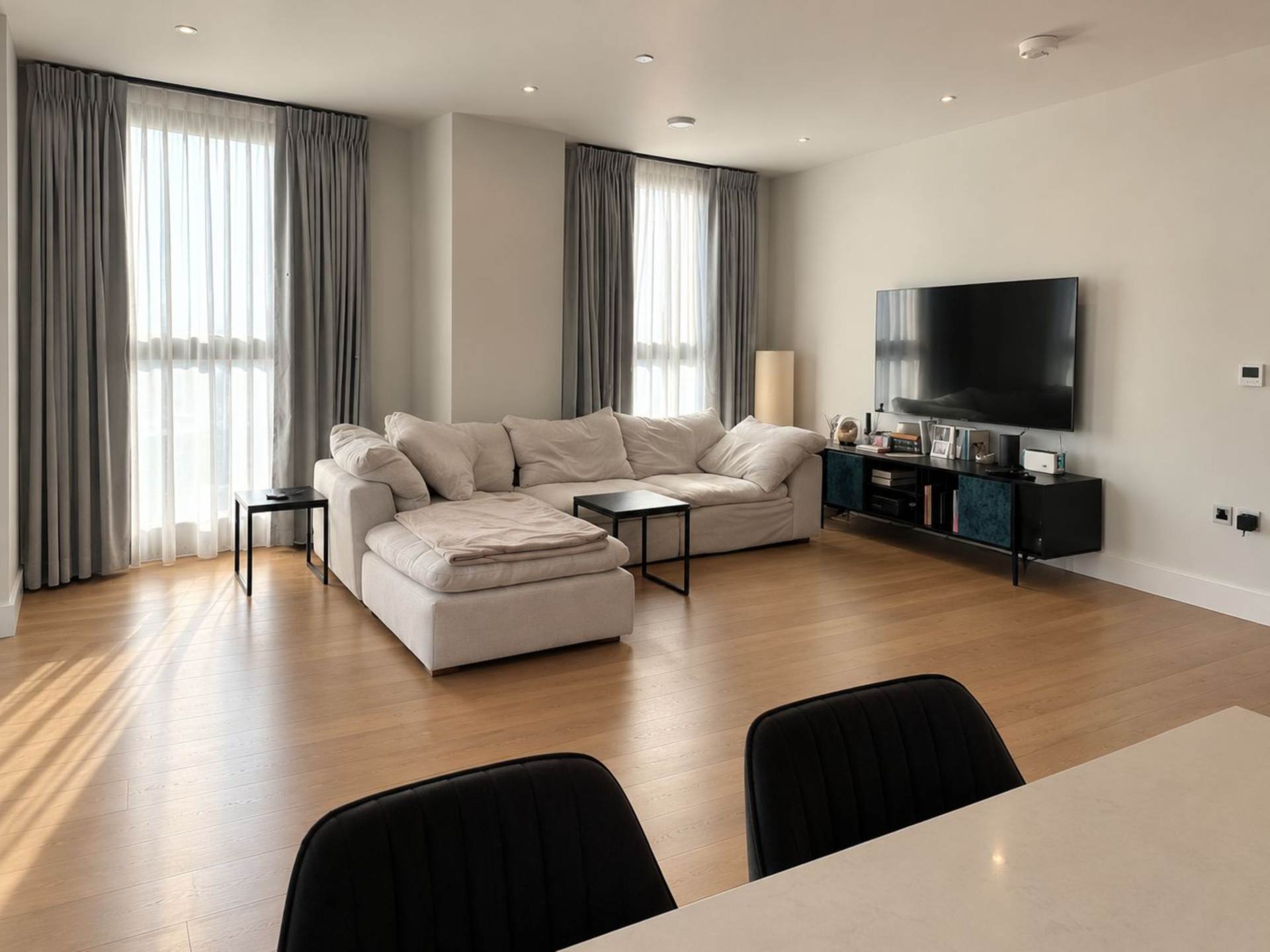 2 Double Bedrooms in a shared 3-bedroom Flat  in St Josephs Street, Image 1