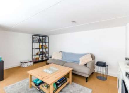 Property For Rent 1a St Rule Street, London