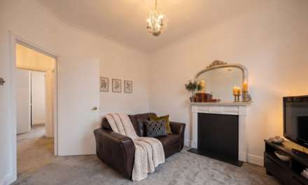 Clive Court Abercrombie Street, SW11 2JB, Image 4