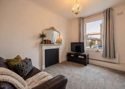 Clive Court Abercrombie Street, SW11 2JB, Image 5