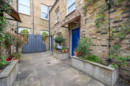 Clive Court Abercrombie Street, SW11 2JB, Image 8