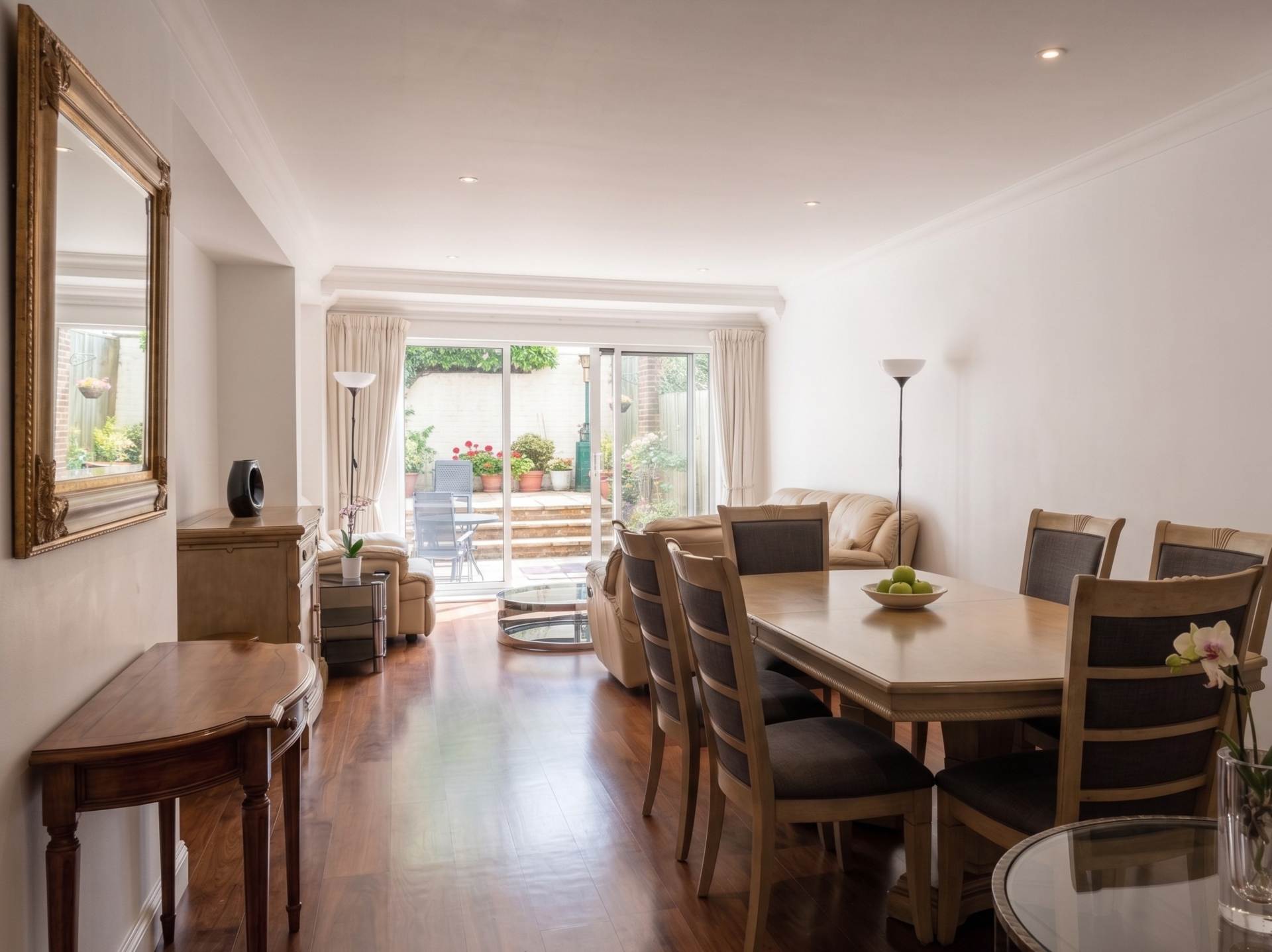 Imperial Court, Kennington, SW11, Image 2