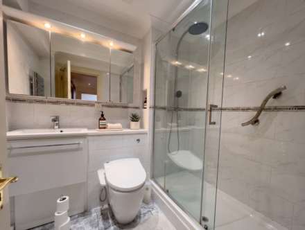 Imperial Court, Kennington, SW11, Image 9