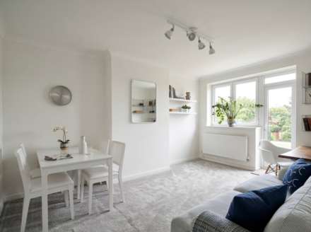 Three Bedroom flat in the heart of Greenwich, Image 1
