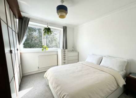 Three Bedroom flat in the heart of Greenwich, Image 3