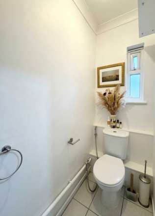 Three Bedroom flat in the heart of Greenwich, Image 6