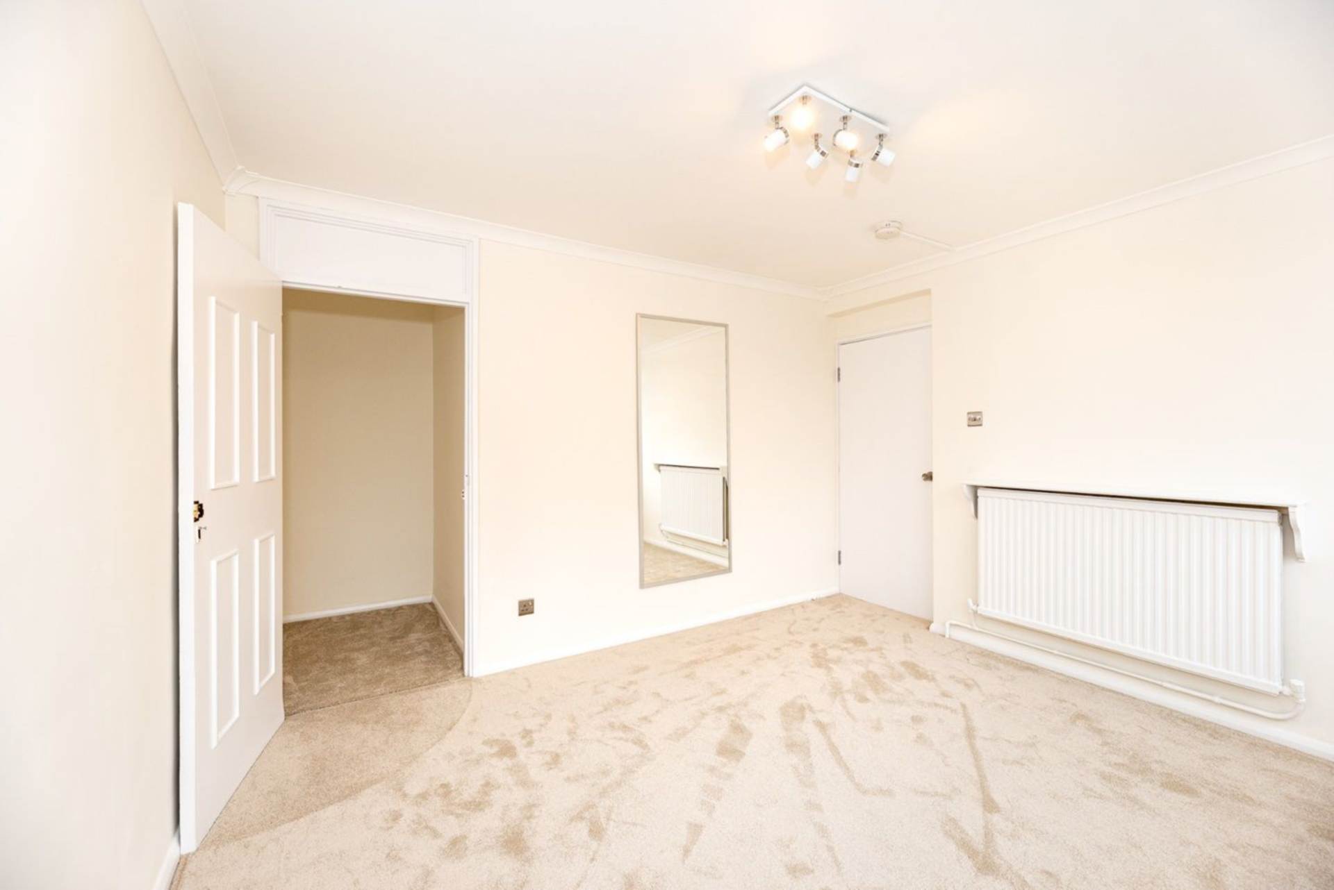 Carey Gardens, SW8 Nine Elms, Image 5