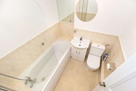 Carey Gardens, SW8 Nine Elms, Image 10