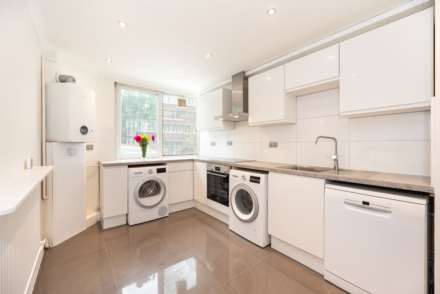 Carey Gardens, SW8 Nine Elms, Image 9