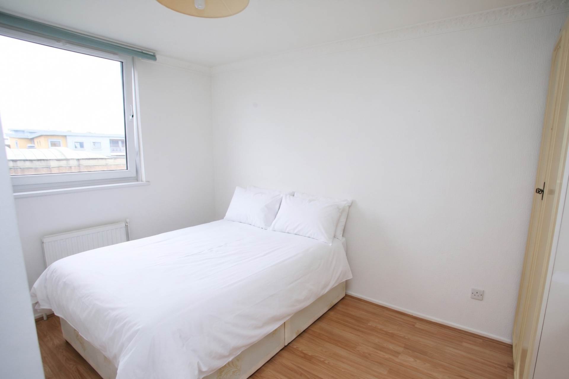 Convenient 4 Double Bedroom Flat in Surrey Quays, Millender Walk, SE16, Image 3