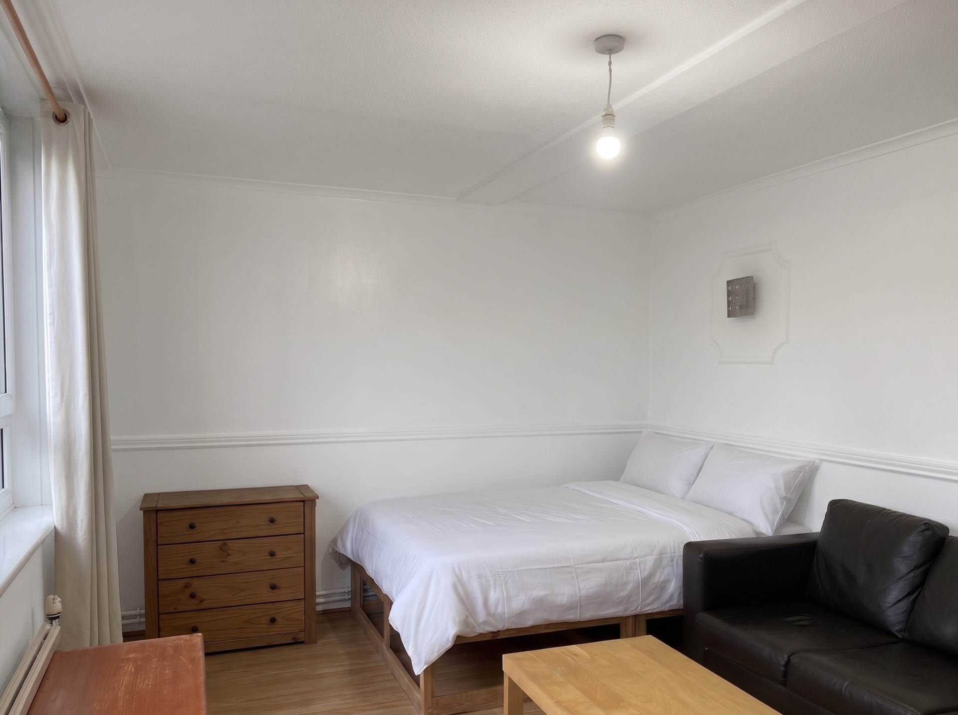 Convenient 4 Double Bedroom Flat in Surrey Quays, Millender Walk, SE16, Image 4