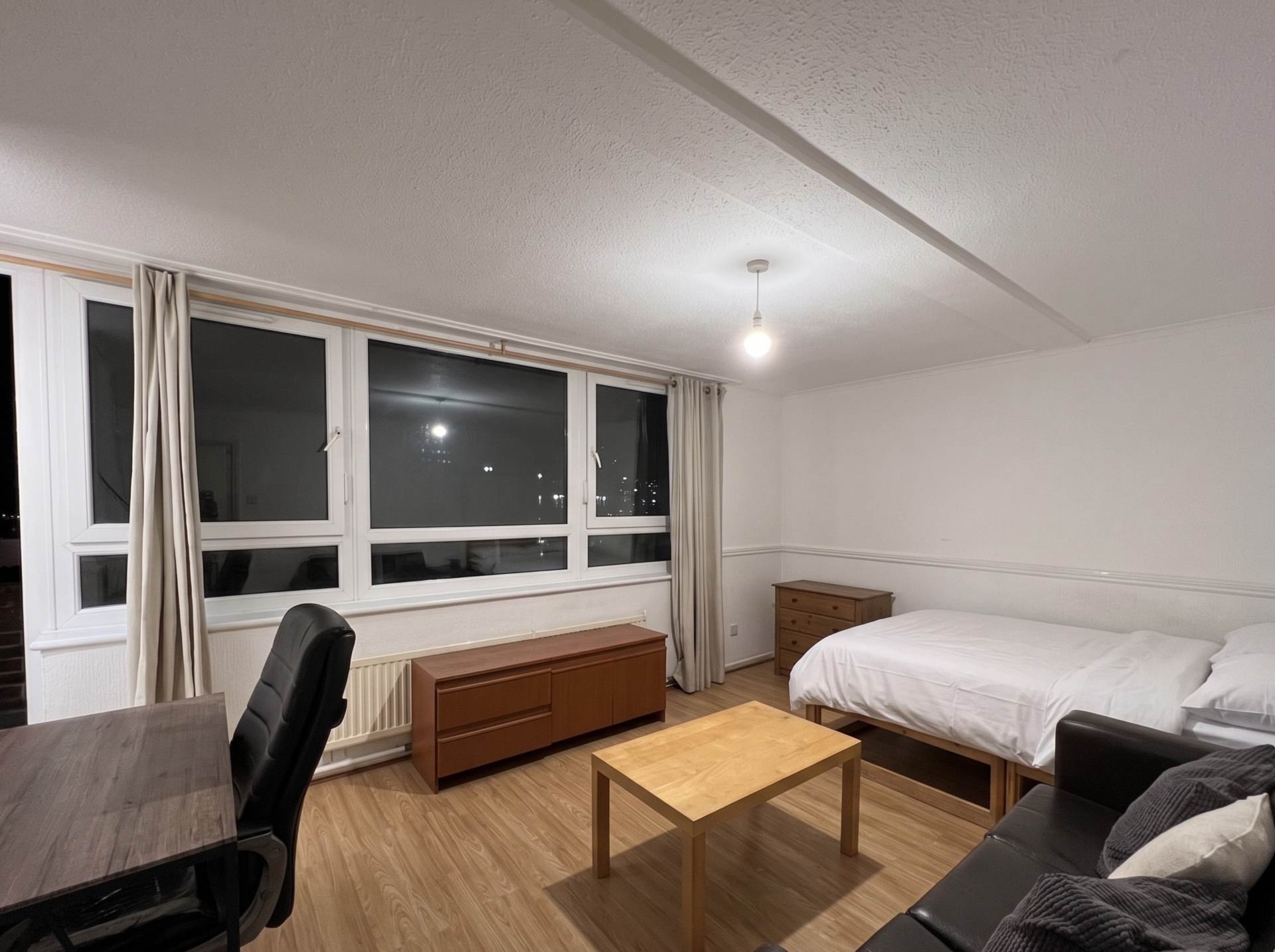 Convenient 4 Double Bedroom Flat in Surrey Quays, Millender Walk, SE16, Image 5