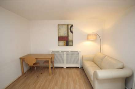 Convenient 4 Double Bedroom Flat in Surrey Quays, Millender Walk, SE16, Image 10