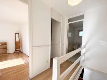 Convenient 4 Double Bedroom Flat in Surrey Quays, Millender Walk, SE16, Image 13