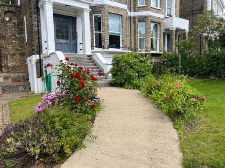 Granville Park, London, Image 8