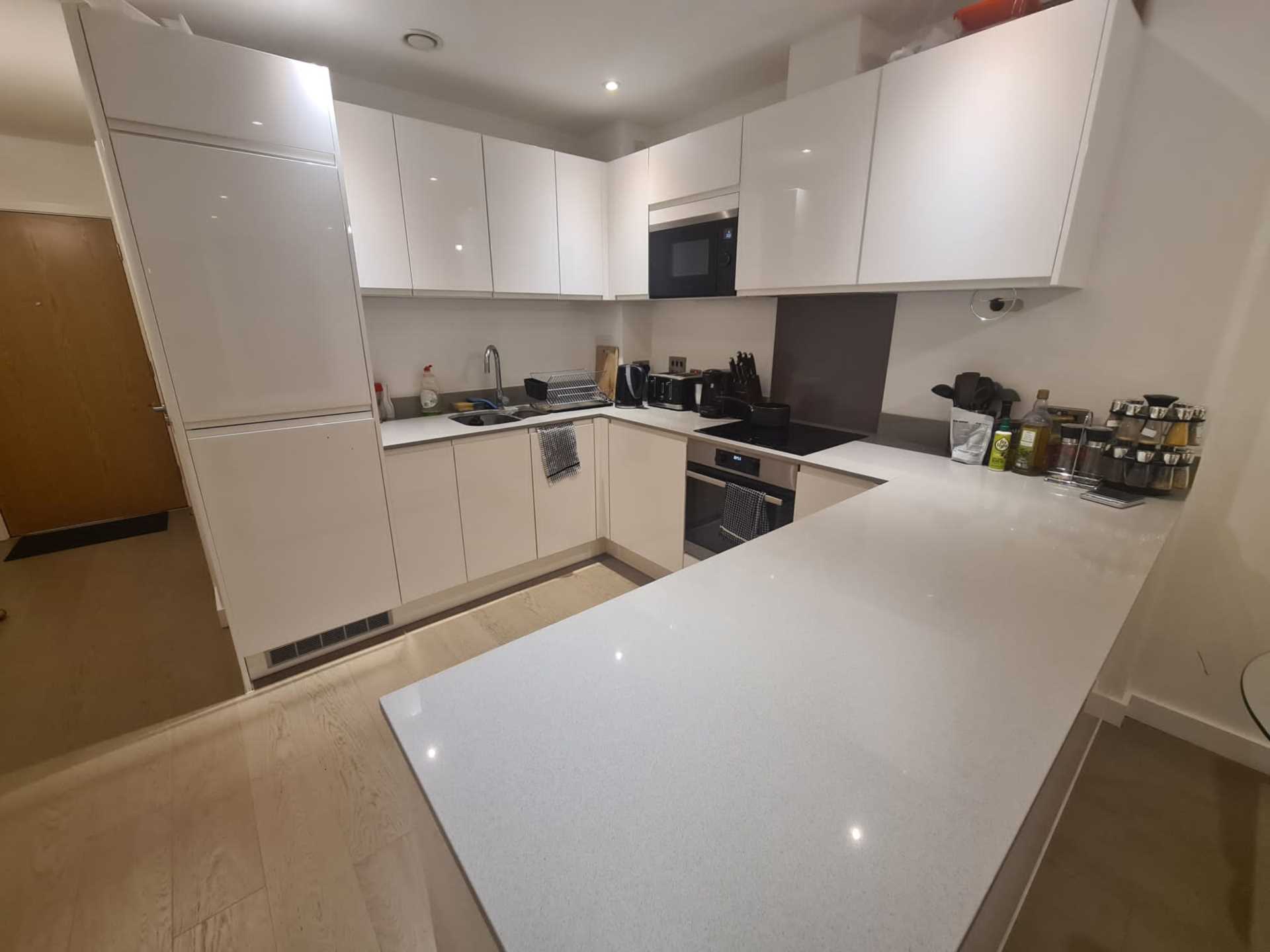 Stunning Two double bedroom Apartment in a Landmark Modern Development, Image 3