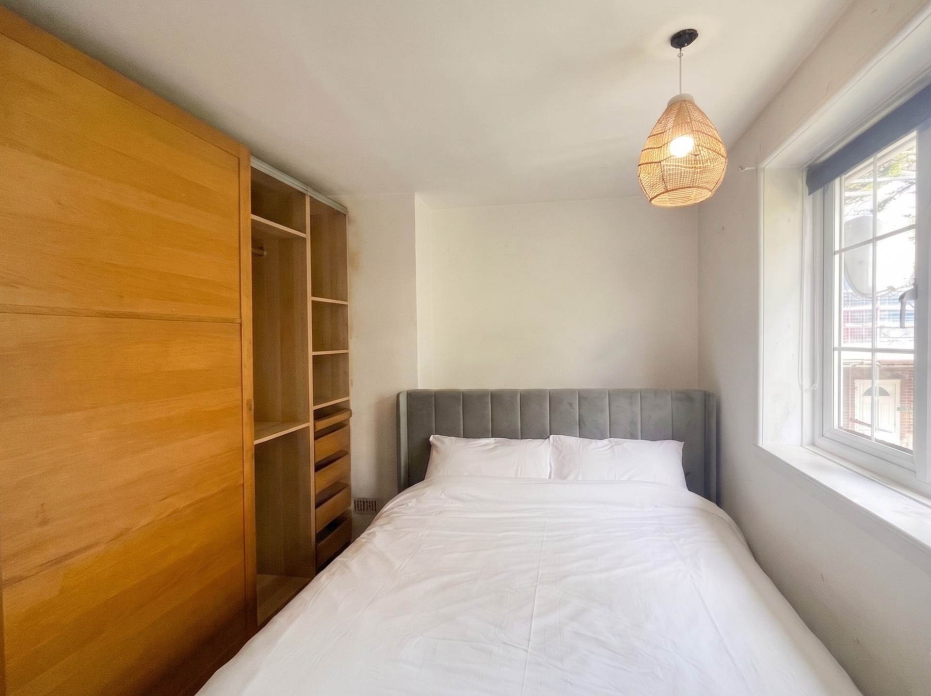 Three Bedroom Terrace House with a large private Garden in Kidbrooke, Image 1
