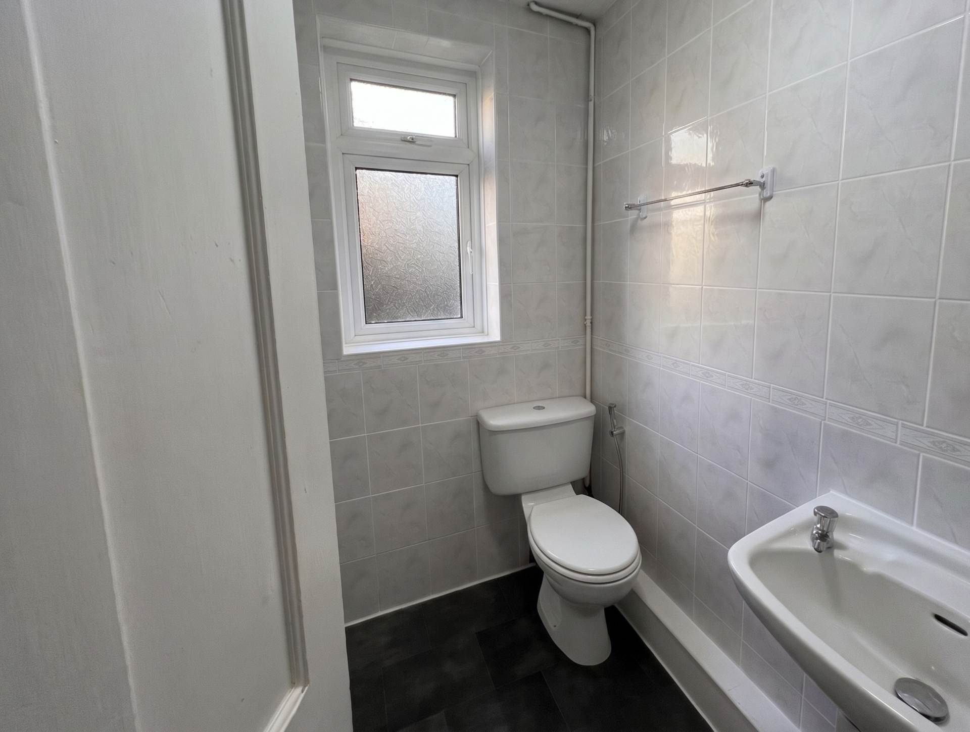 Three Bedroom Terrace House with a large private Garden in Kidbrooke, Image 6