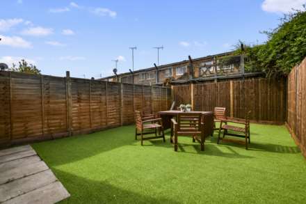 5 Bedroom House, Stanley Grove, Battersea, SW8, Image 8
