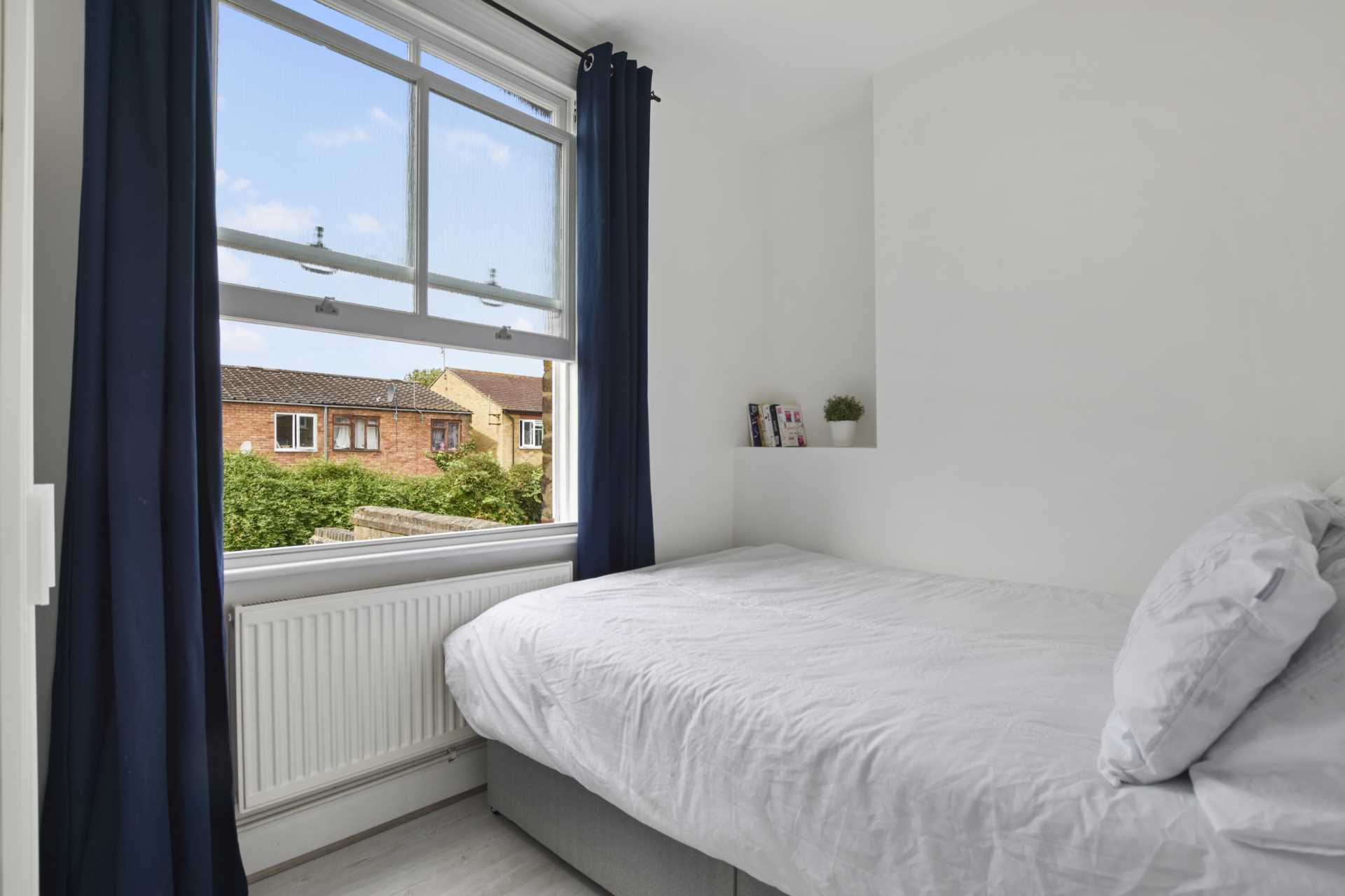 4-Bedroom Town House, Stanley Grove, Battersea, SW8, Image 3