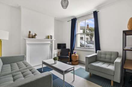 4-Bedroom Town House, Stanley Grove, Battersea, SW8, Image 6