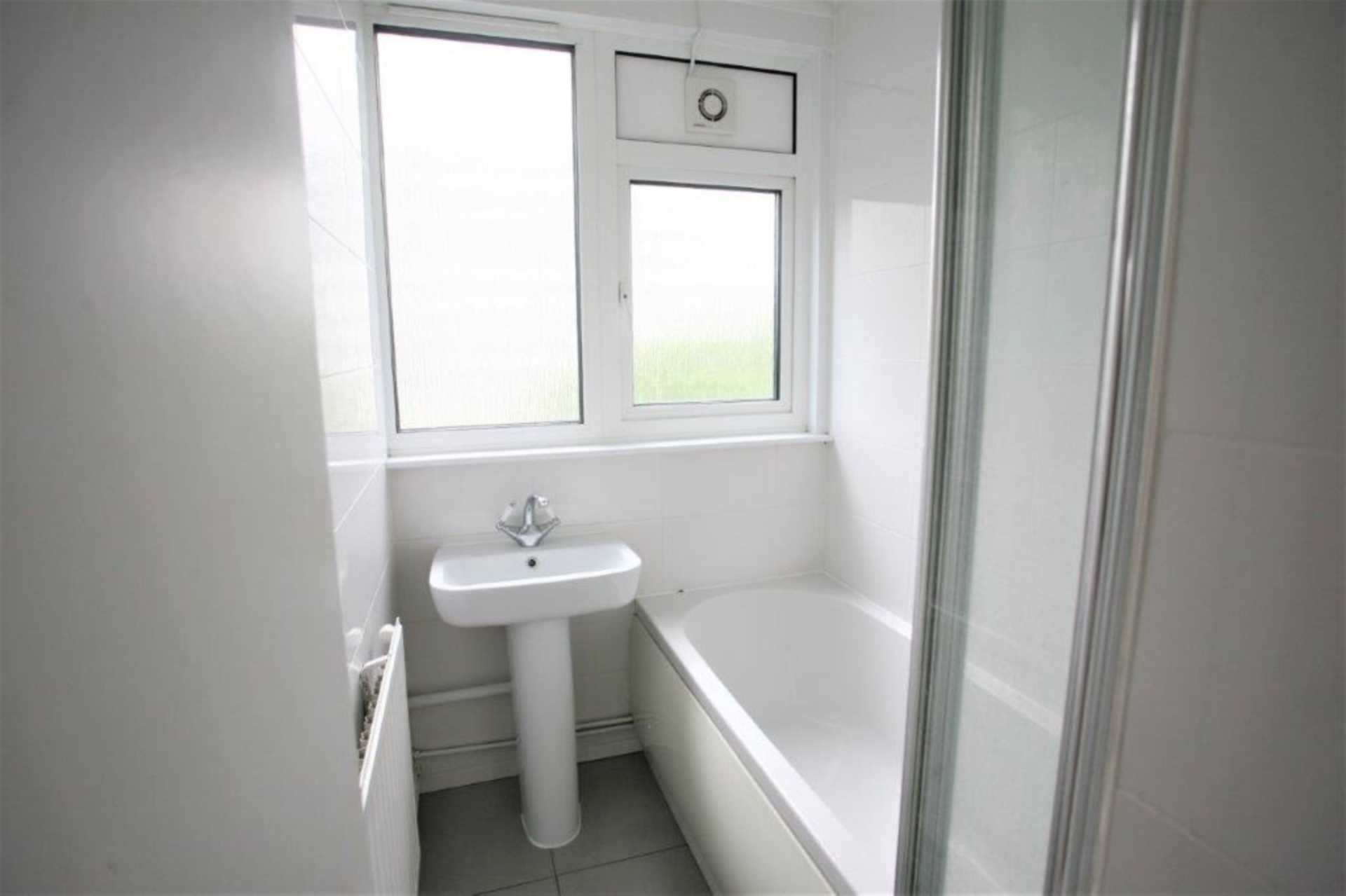 Stanswood Gardens, London, SE5, Image 8