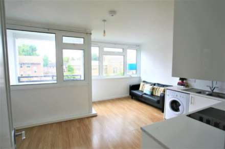 Stanswood Gardens, London, SE5, Image 2